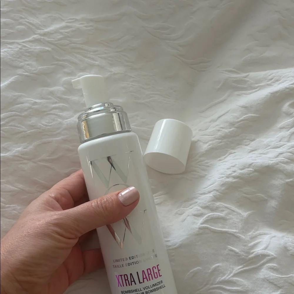 Color Wow Xtra Large Bombshell Volumize 11.8 FL OZ - Picture 4 of 4